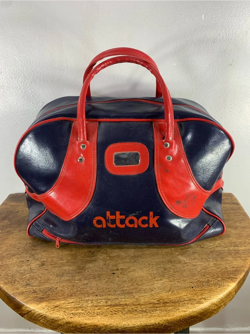 Large Vintage 70s gym soorts bag , weekender bowling duffle bag, unisex - Picture 1 of 13